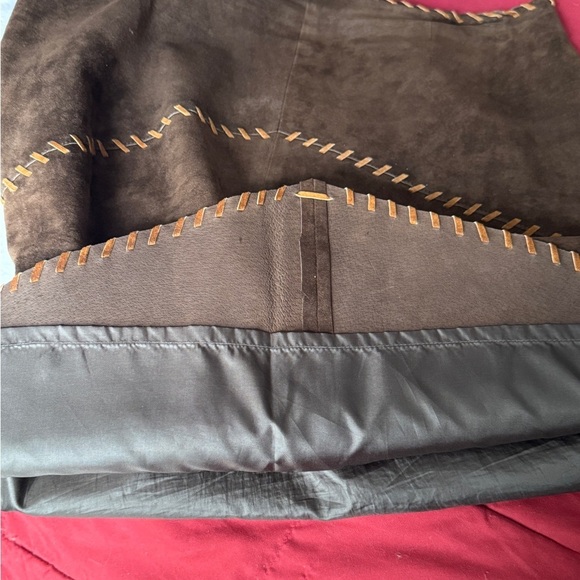 💥HOST PICK💥 Vintage Retro Tristan & Iseut Brown Suede Skirt, Stitch Detailing 💥 - Picture 12 of 15